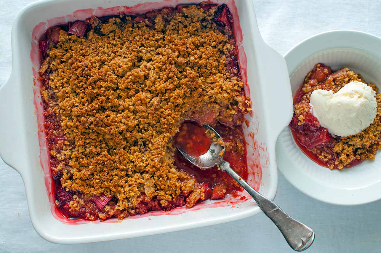 Rhubarb and Strawberry Crisp – Effie's Homemade